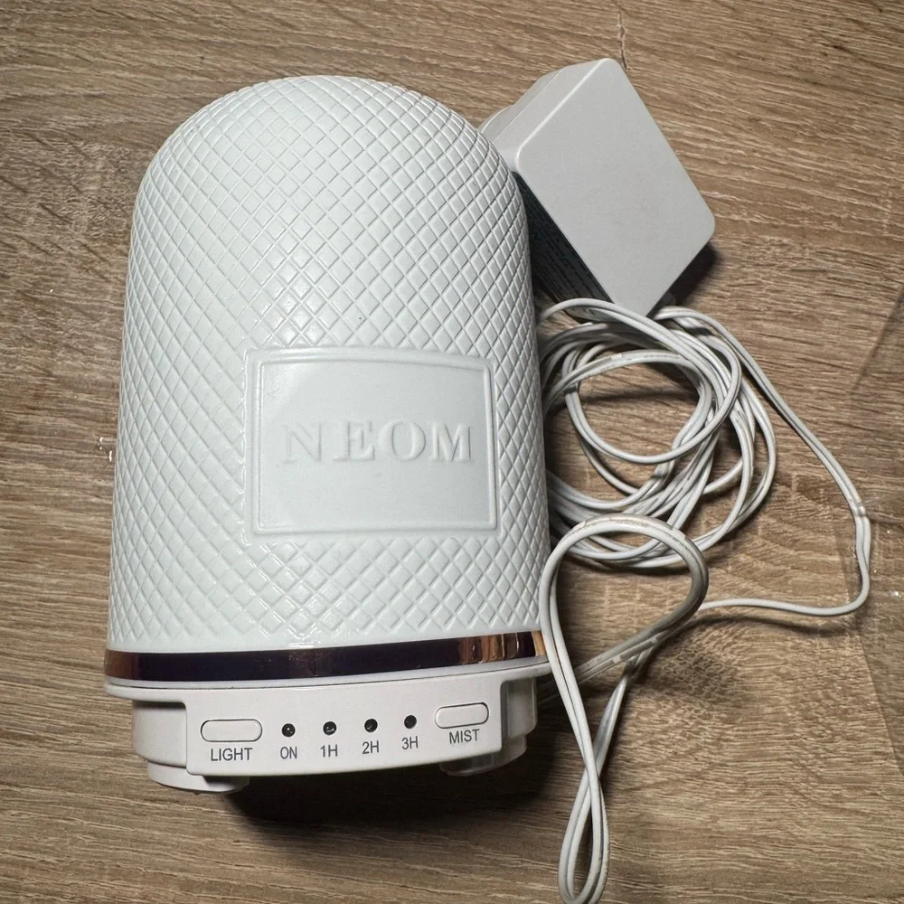 Cream Aromatherapy Diffuser